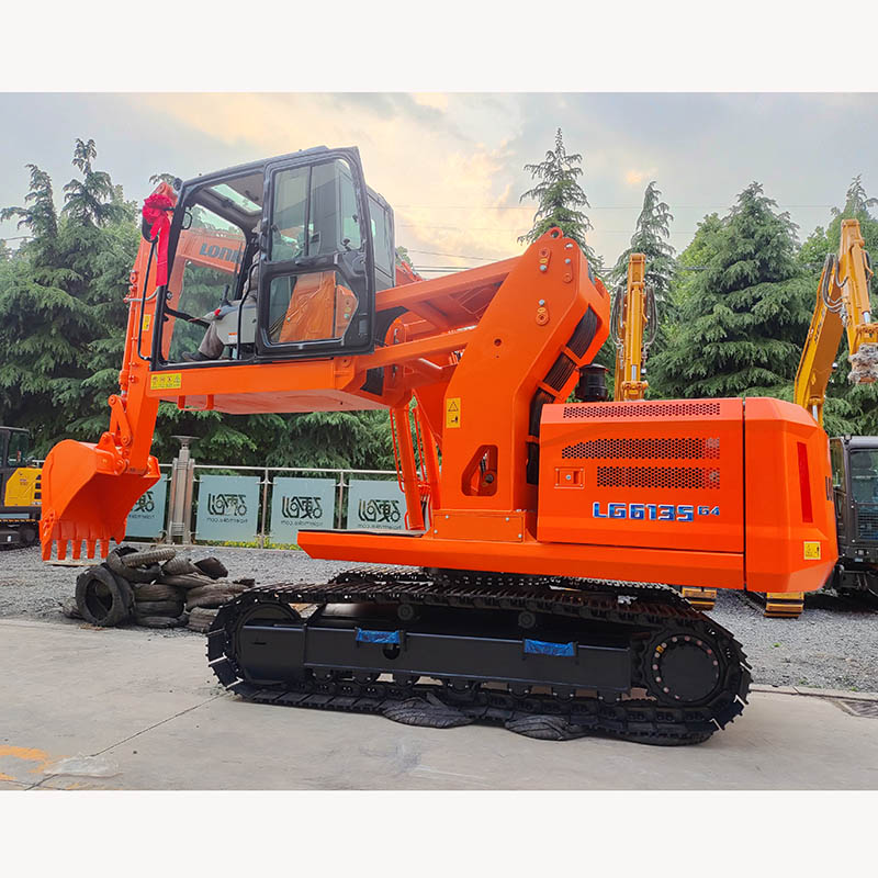 龍工135升高駕駛樓